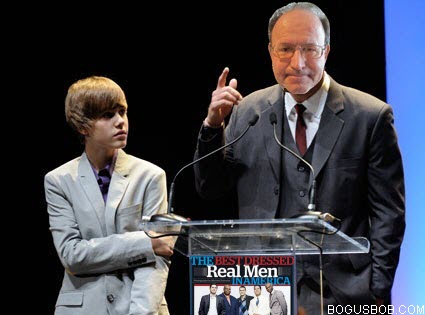  Bogus Bob and Justin Bieber receive an award 